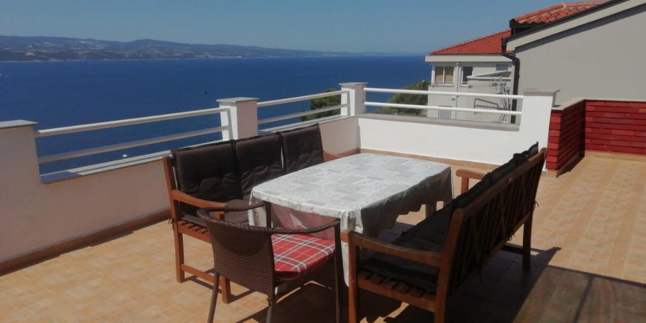 Apartment Kovacic Omiš Exterior foto