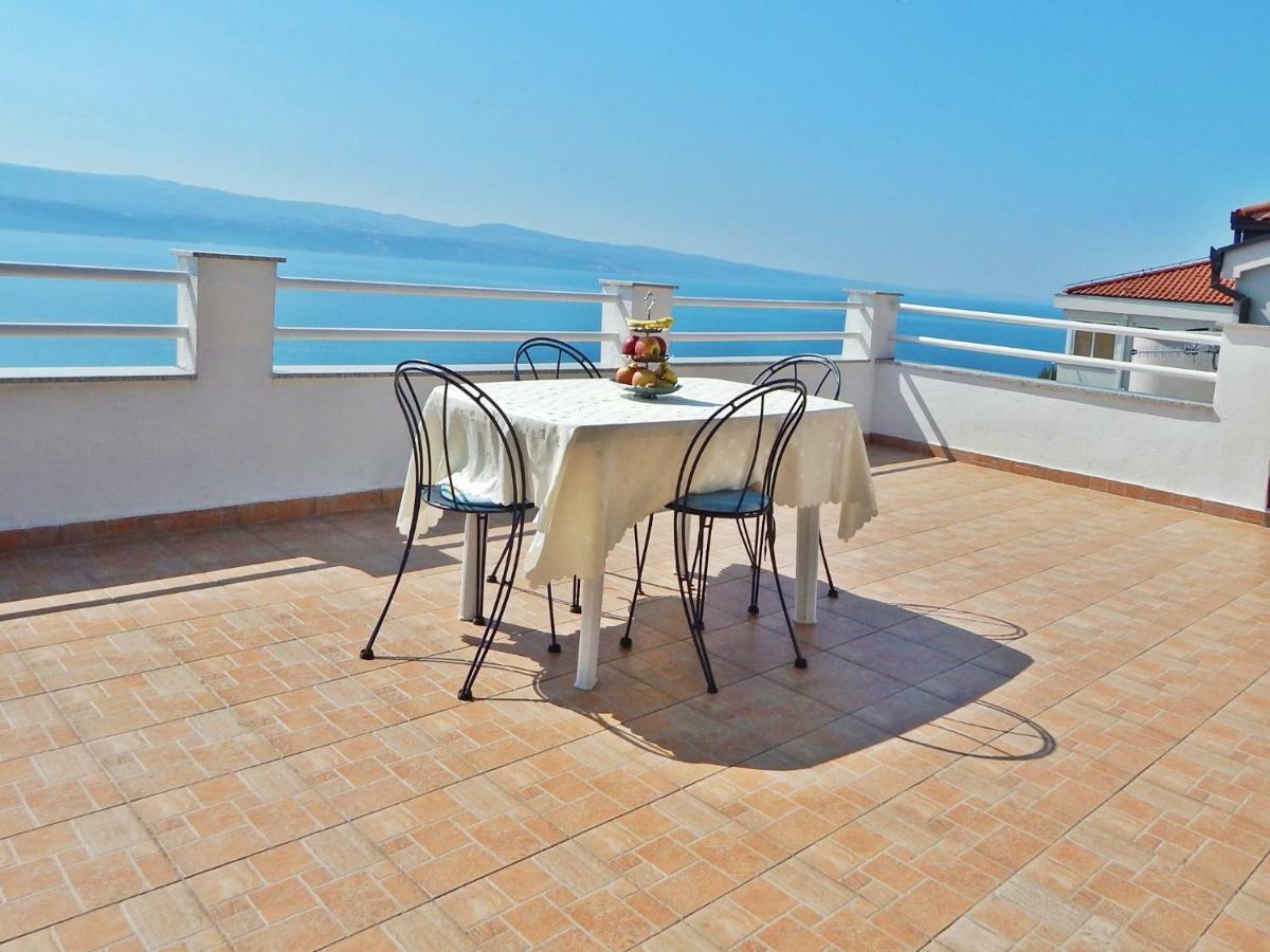 Apartment Kovacic Omiš Exterior foto