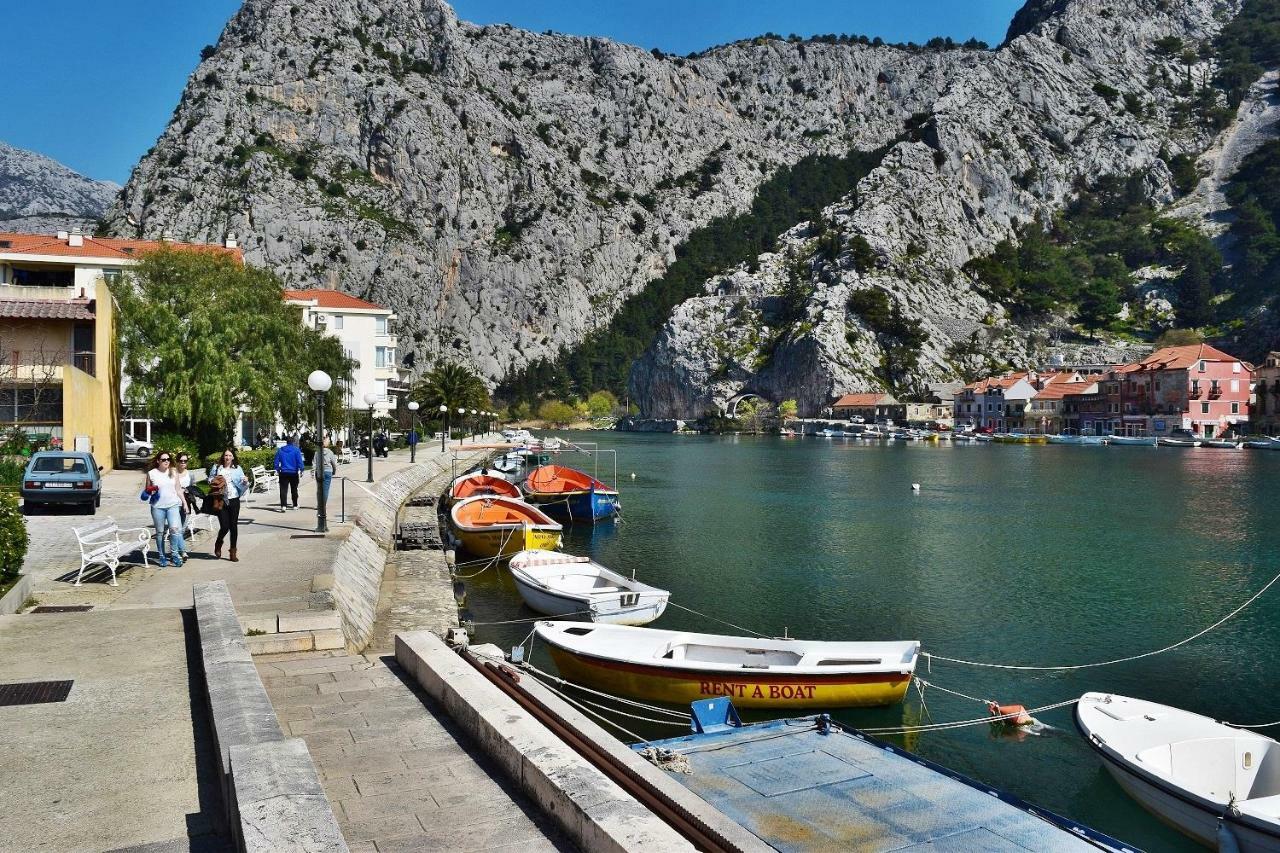 Apartment Kovacic Omiš Exterior foto